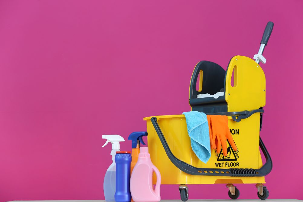 THE TOP 5 BENEFITS OF HIRING PROFESSIONAL COMMERCIAL CLEANERS